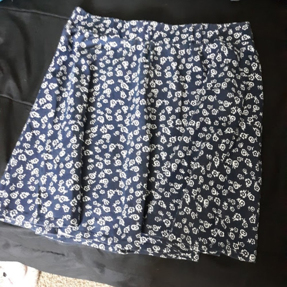 Wet Seal Freshman 1996 Floral Navy A-Line Skirt M